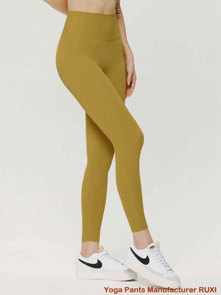 Pantalones de yoga acampanados